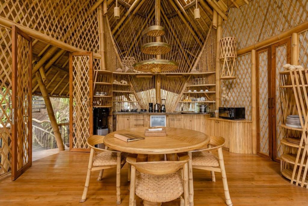 Aura House 2Bds Eco Bamboo House, Pool, River View Bringkit Экстерьер фото